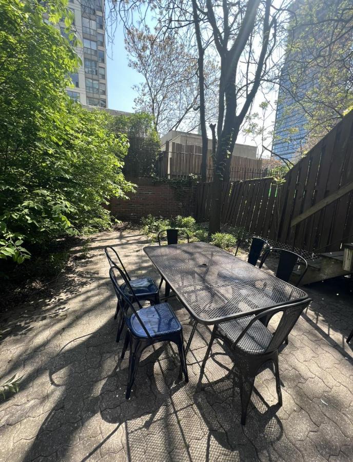 Beautiful Property In Downtown Core Close To Subway Station! Toronto Exterior photo